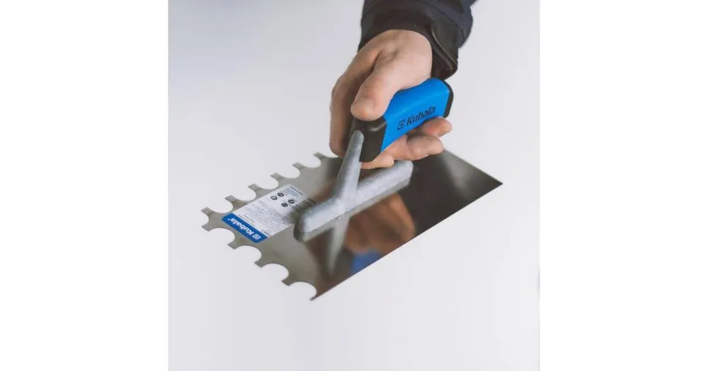 Hladítko nerez půlkulatý zub, 270 x 130 mm, gumová rukojeť M