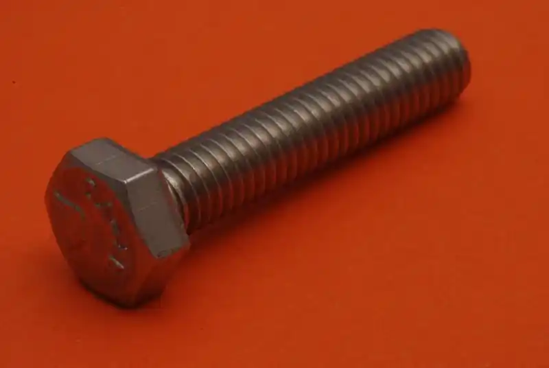 šroub M 5 x 8 DIN 933/A4-80