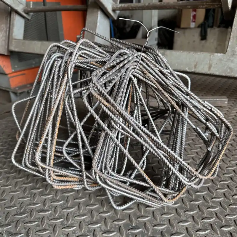 Třmínek průměr – 6/250 x 250 mm