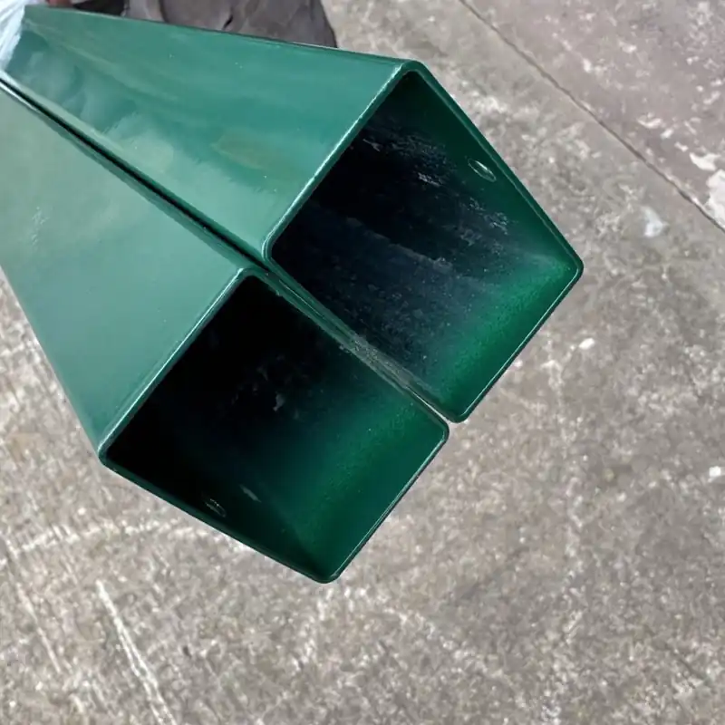 Plotový sloupek PVC – 60/40/1,5/1700 mm